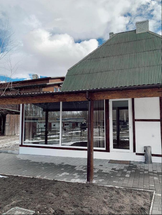 Orlyne Gnizdo Hotel Cernăuți Exterior foto
