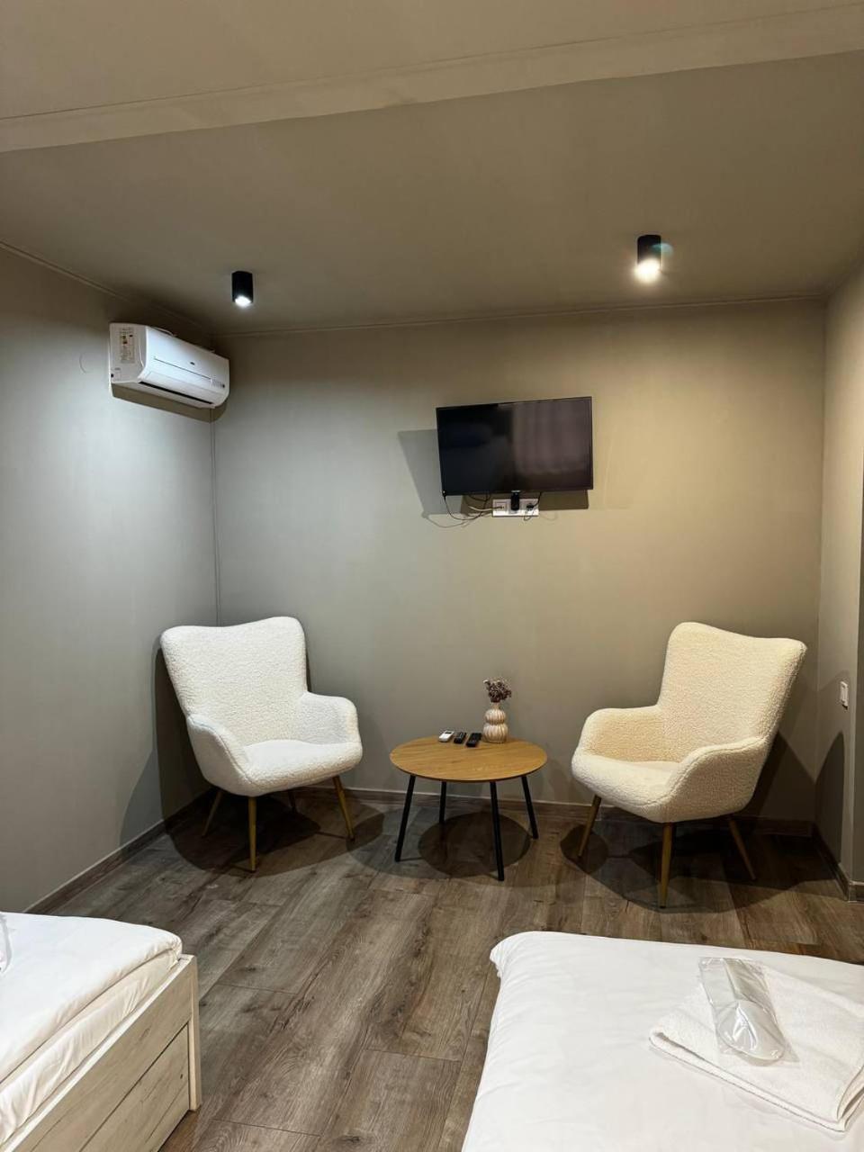 Orlyne Gnizdo Hotel Cernăuți Cameră foto