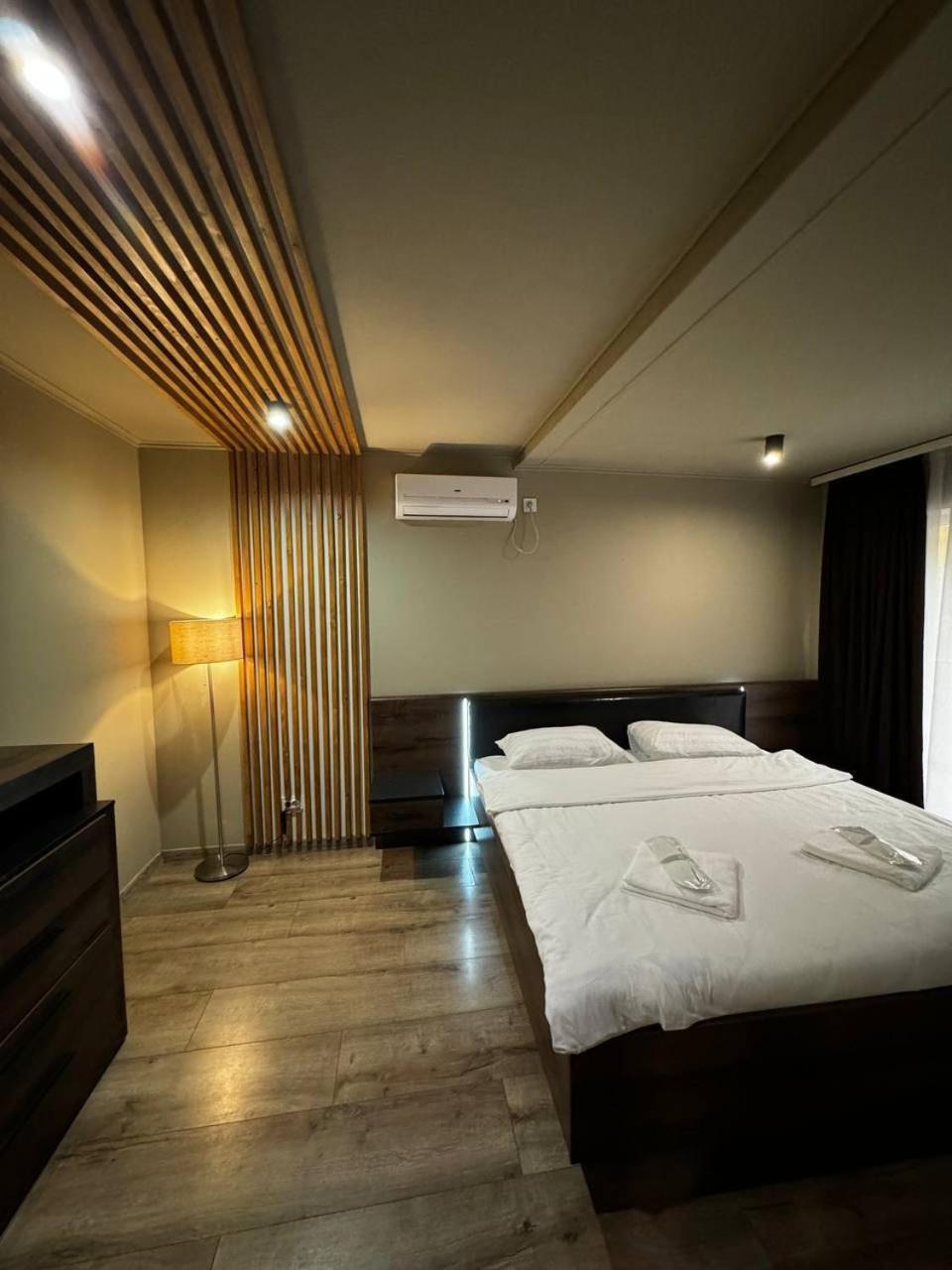 Orlyne Gnizdo Hotel Cernăuți Cameră foto
