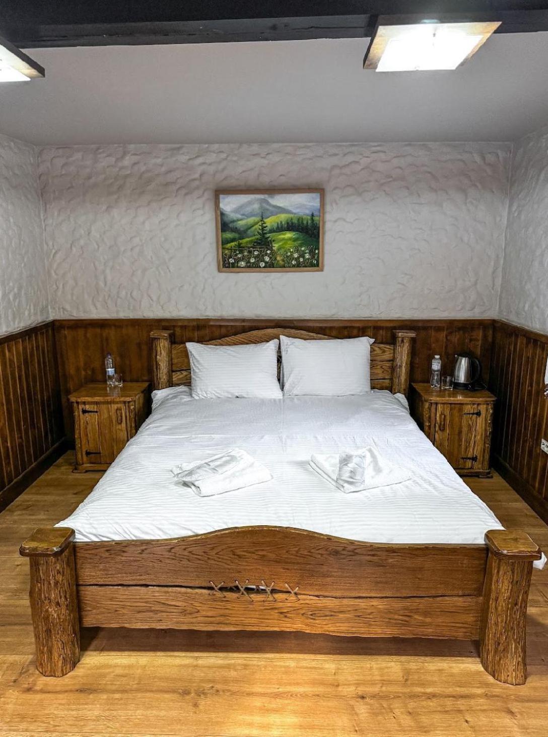 Orlyne Gnizdo Hotel Cernăuți Cameră foto